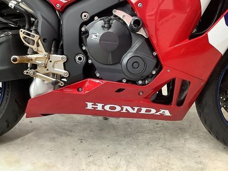 ホンダ CBR600RR CBR600RR ベビーフェイス製バックステップ エンジンスライダー ドラレコ装備 フェン 22
