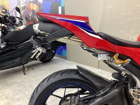 ホンダ CBR600RR CBR600RR ベビーフェイス製バックステップ エンジンスライダー ドラレコ装備 フェン 26