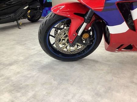 ホンダ CBR600RR CBR600RR ベビーフェイス製バックステップ エンジンスライダー ドラレコ装備 フェン 39