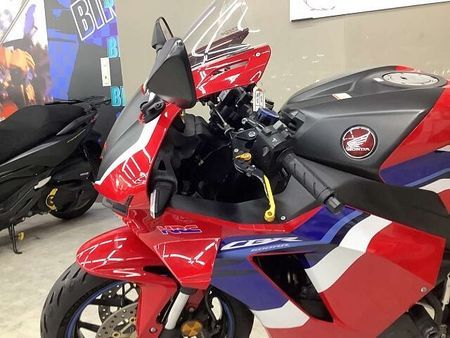 ホンダ CBR600RR CBR600RR ベビーフェイス製バックステップ エンジンスライダー ドラレコ装備 フェン 40