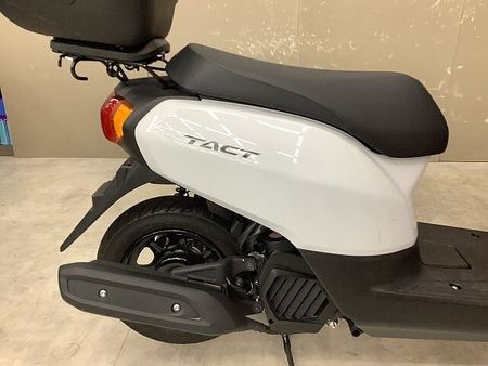 ホンダ タクト タクト 2021年モデルリアボックス装備スペアキーあり通勤通学に 10