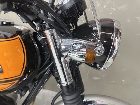 カワサキ W800 W800 2016年モデル!社外マフラーカスタム!リアキャリア、バイザー装備! 16