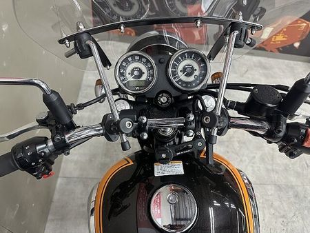 カワサキ W800 W800 2016年モデル!社外マフラーカスタム!リアキャリア、バイザー装備! 34