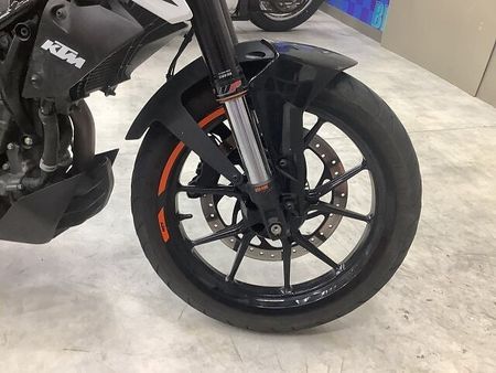 KTM 390 DUKE 390デューク 2022年モデルワンオーナースマートフォンホルダー装備 33