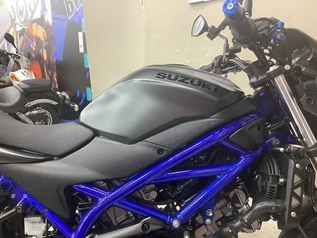 スズキ SV650 SV650 2021年モデルグリップ、レバー等カスタム前後ミツバ製ドラレコ装備 21