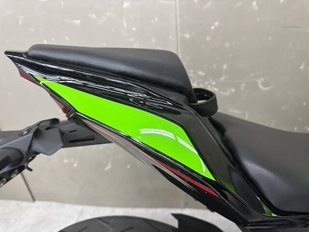 カワサキ ZX-25R ZX-25R 2022年モデルエンジンスライダー装備KRTエディション 29
