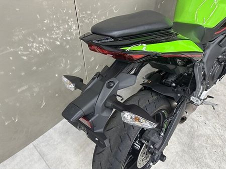 カワサキ ZX-25R ZX-25R 2022年モデルエンジンスライダー装備KRTエディション 30