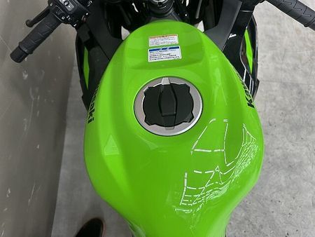 カワサキ ZX-25R ZX-25R 2022年モデルエンジンスライダー装備KRTエディション 35