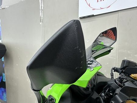 カワサキ ZX-25R ZX-25R 2022年モデルエンジンスライダー装備KRTエディション 37
