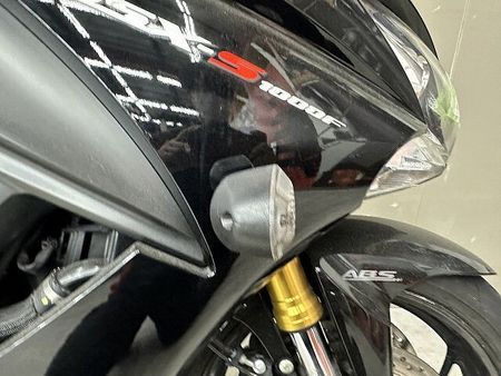 スズキ GSX-S1000F GSX-S1000F 2017年モデルリアフェンダレスカスタムスペアキーありマルチバーカス 17