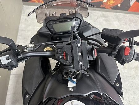 スズキ GSX-S1000F GSX-S1000F 2017年モデルリアフェンダレスカスタムスペアキーありマルチバーカス 36