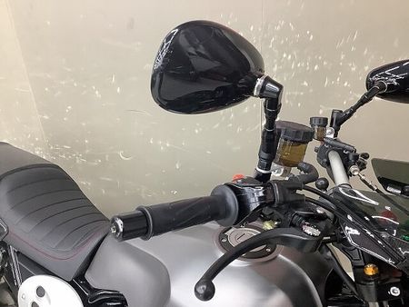 ヤマハ XJR1300C XJR1300C 2015年モデルビキニカウル装備リアフェンダレスカスタムスペアキーあり 11