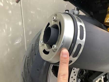 ヤマハ XJR1300C XJR1300C 2015年モデルビキニカウル装備リアフェンダレスカスタムスペアキーあり 24