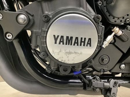 ヤマハ XJR1300C XJR1300C 2015年モデルビキニカウル装備リアフェンダレスカスタムスペアキーあり 30