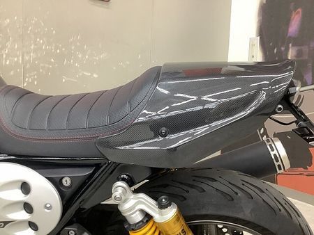 ヤマハ XJR1300C XJR1300C 2015年モデルビキニカウル装備リアフェンダレスカスタムスペアキーあり 33