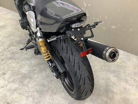 ヤマハ XJR1300C XJR1300C 2015年モデルビキニカウル装備リアフェンダレスカスタムスペアキーあり 36