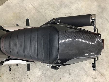 ヤマハ XJR1300C XJR1300C 2015年モデルビキニカウル装備リアフェンダレスカスタムスペアキーあり 8