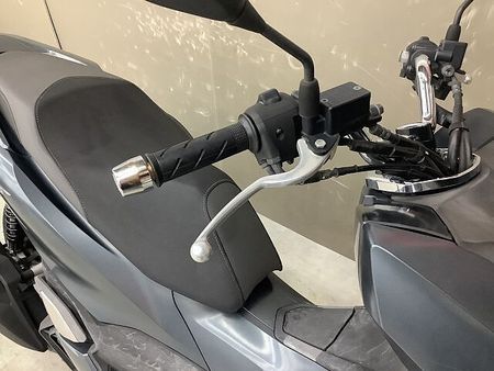 ホンダ PCX125 PCX125 ロングスクリーン装備!スペアキーあり! 9