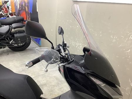 ホンダ PCX125 PCX125 2023年モデルロングスクリーンカスタムリアボックス装備 13