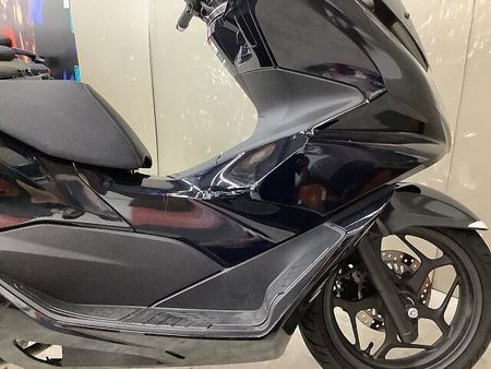 ホンダ PCX125 PCX125 2023年モデルロングスクリーンカスタムリアボックス装備 20