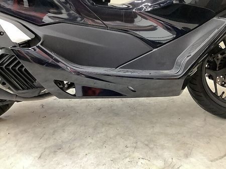 ホンダ PCX125 PCX125 2023年モデルロングスクリーンカスタムリアボックス装備 21