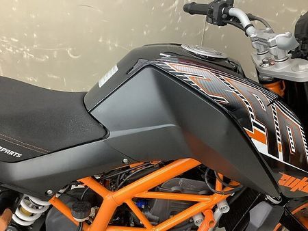 KTM 390 DUKE 390デューク エンジンガード、ヘルメットホルダー装備!スペアキーあり! 17