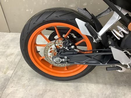 KTM 390 DUKE 390デューク エンジンガード、ヘルメットホルダー装備!スペアキーあり! 20