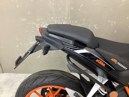 KTM 390 DUKE 390デューク エンジンガード、ヘルメットホルダー装備!スペアキーあり! 21