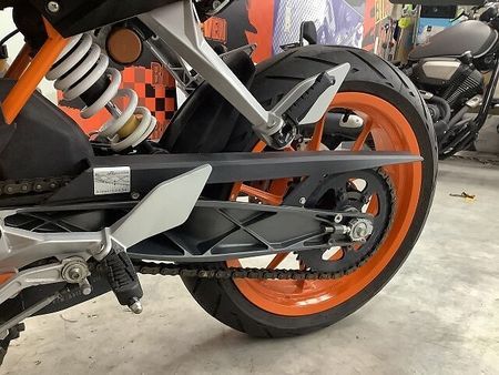 KTM 390 DUKE 390デューク エンジンガード、ヘルメットホルダー装備!スペアキーあり! 32