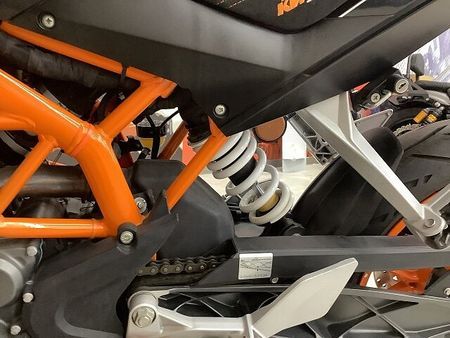 KTM 390 DUKE 390デューク エンジンガード、ヘルメットホルダー装備!スペアキーあり! 33