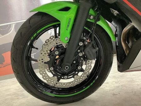 カワサキ ニンジャ 650 NINJA650 2021年モデルワンオーナースペアキーありマルチバー、スマホホルダー装備 24