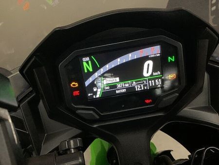 カワサキ ニンジャ 650 NINJA650 2021年モデルワンオーナースペアキーありマルチバー、スマホホルダー装備 5