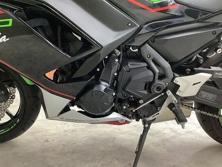 カワサキ ニンジャ 650 NINJA650 2021年モデルワンオーナースペアキーありマルチバー、スマホホルダー装備 6