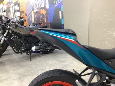 ヤマハ YZF-R3 YZF-R3 2021年モデルワンオーナーマルチバー装備リアフェンダレスカスタム 26