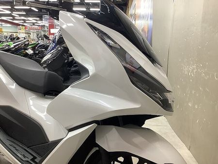 ホンダ PCX125 PCX125 2023年モデルシート、ステップボードカスタムグリップヒーター装備 16