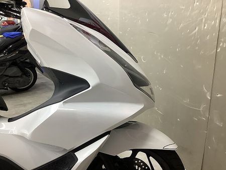 ホンダ PCX125 PCX125 2023年モデルシート、ステップボードカスタムグリップヒーター装備 19