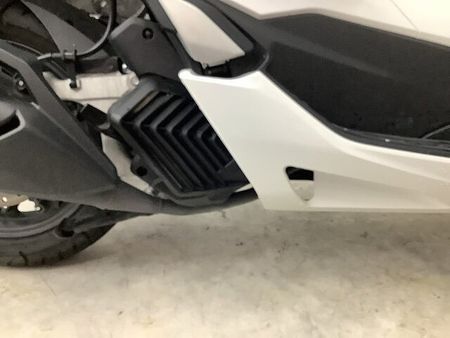 ホンダ PCX125 PCX125 2023年モデルシート、ステップボードカスタムグリップヒーター装備 25