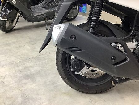 ホンダ PCX125 PCX125 2023年モデルシート、ステップボードカスタムグリップヒーター装備 28