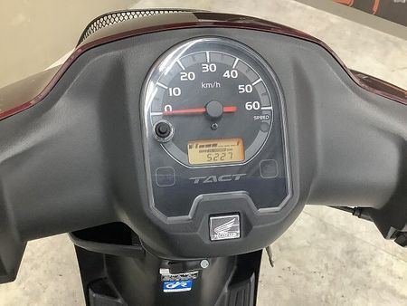 ホンダ タクト ベーシック タクト 2021年モデルフロントバスケット装備スペアキーあり 5
