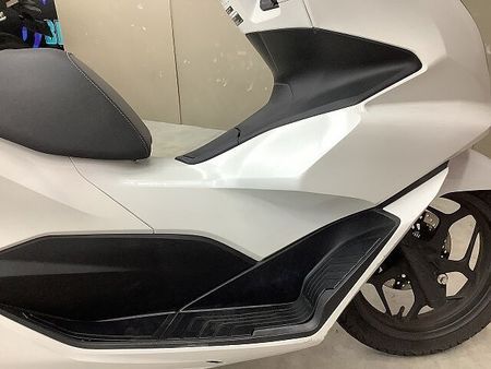 ホンダ PCX125 PCX125 2021年モデルスマホホルダー装備バックレストカスタム 13