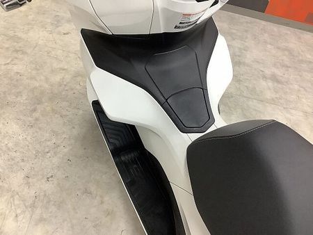 ホンダ PCX125 PCX125 2021年モデルスマホホルダー装備バックレストカスタム 21