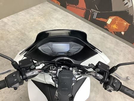 ホンダ PCX125 PCX125 2021年モデルスマホホルダー装備バックレストカスタム 25