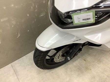 ホンダ PCX125 PCX125 2023年モデルスペアキーありグリップウォーマー装備 25