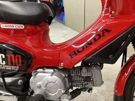 ホンダ クロスカブ110 クロスカブ110 2018年モデルレバーカスタムリアキャリア装備スペアキーあり 19