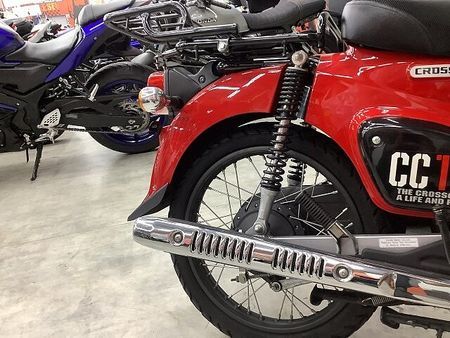 ホンダ クロスカブ110 クロスカブ110 2018年モデルレバーカスタムリアキャリア装備スペアキーあり 26