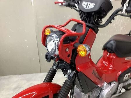 ホンダ クロスカブ110 クロスカブ110 2018年モデルレバーカスタムリアキャリア装備スペアキーあり 40