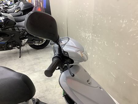 ヤマハ ジョグZ JOG 2017年モデルリアボックス装備スペアキーあり 12