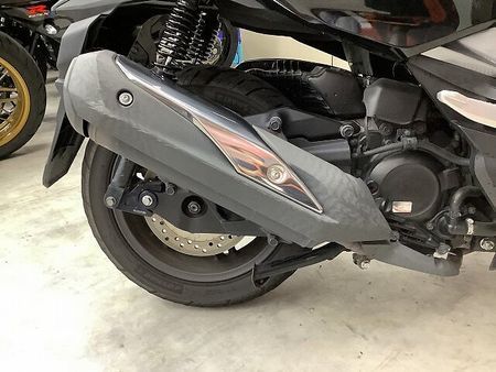 ホンダ フォルツァ(MF06) フォルツァ 2018年モデル!!リアキャリア、マルチバー装備!!ステップボードカスタム!! 26