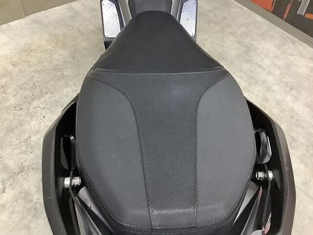 ホンダ フォルツァ(MF06) フォルツァ 2018年モデル!!リアキャリア、マルチバー装備!!ステップボードカスタム!! 34