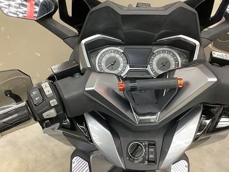 ホンダ フォルツァ(MF06) フォルツァ 2018年モデル!!リアキャリア、マルチバー装備!!ステップボードカスタム!! 38